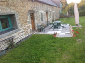 Captivating 2-Bed House with log burner in Kerien
